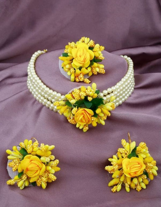Artificial Flower Flower Jewelry Set Pearl Choker Necklace With Maang Tikka Earrings Floral Handmade Perfect For Mehndi, Mayon, Or Haldi Ceremonies